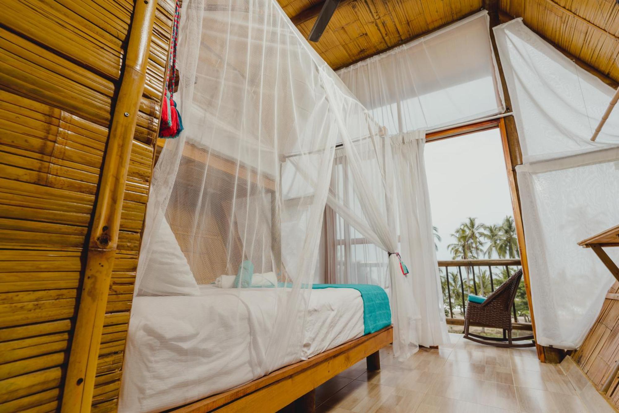 Uuttaaka Eco-Hotel 팔로미노 외부 사진