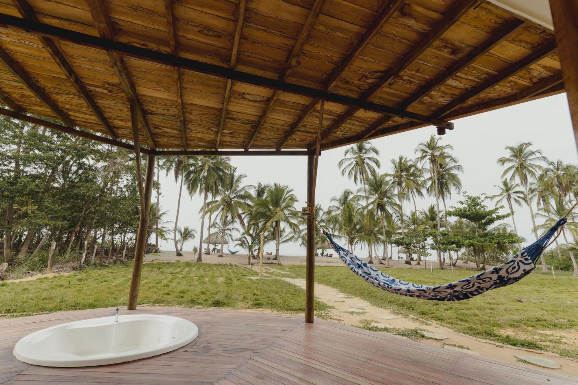 Uuttaaka Eco-Hotel 팔로미노 외부 사진